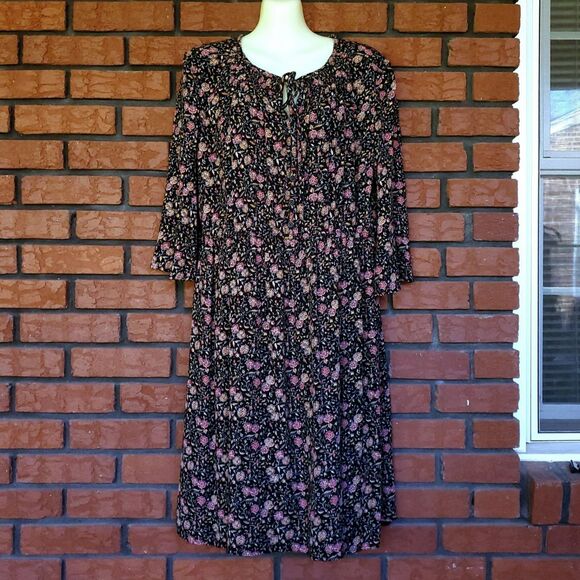 Old Navy Waist Defined Bell Sleeve Dress Sz L Black Dark Floral Prairie Cottage - Picture 1 of 10